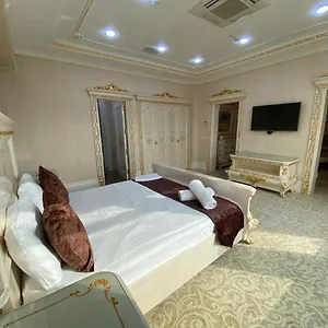 https://opera.aboutbakuhotels.com